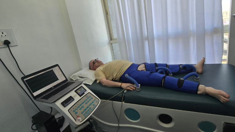 EECP therapy treatment to improve blood flow in heart patients